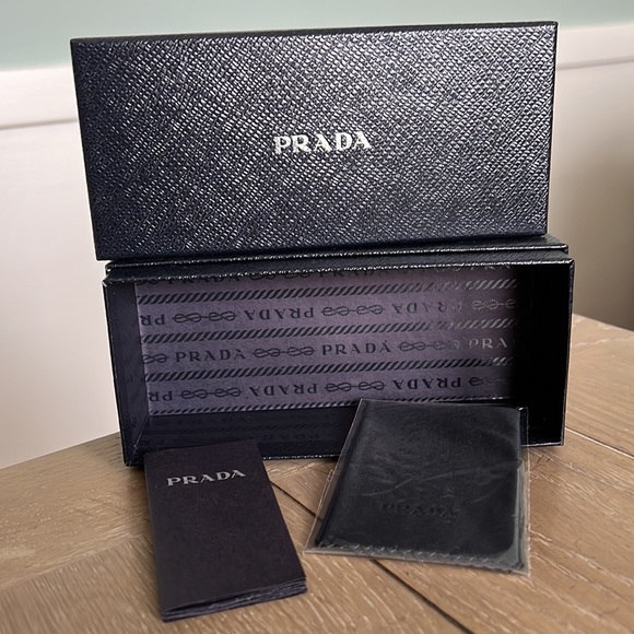Authentic Prada SPR 23O black silver signature cat eye sunglasses w/ box 56/20 - Picture 6 of 14
